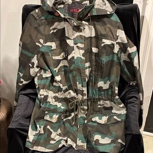Yoki Camouflage Utility Jacket